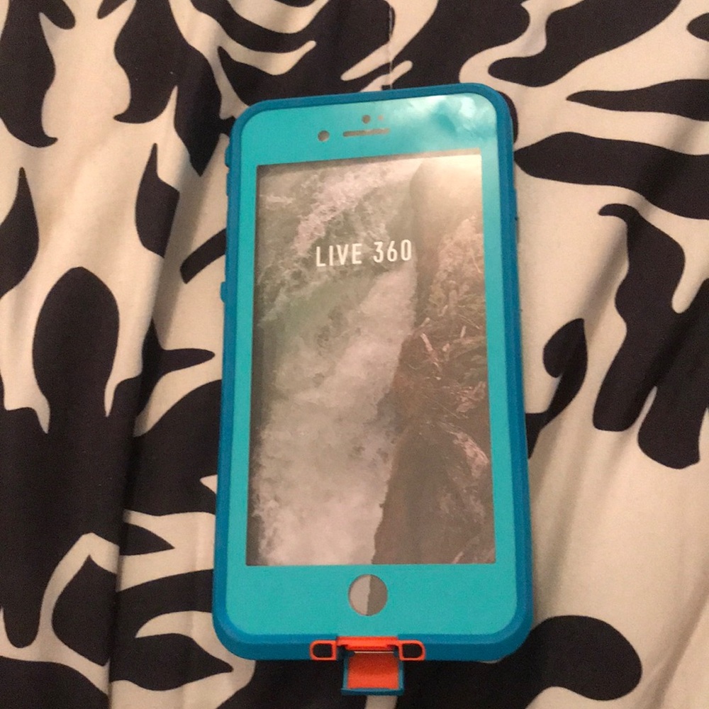 BRAND NEW LIFEPROOF FRE iPhone 7Plus/8Plus case